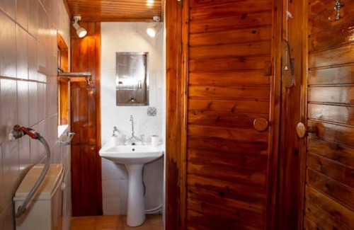 Strovles Casa | Anastasia Country Home