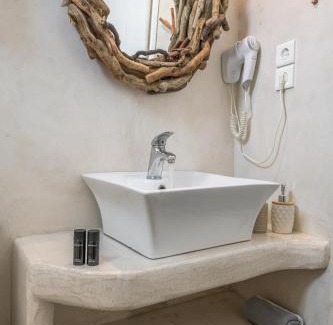 Milos Apartamento | Anastasia's Triovasalos