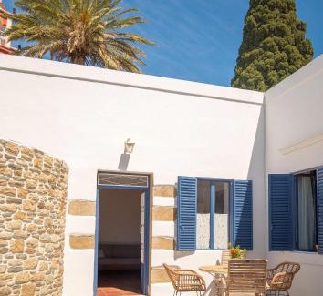 Lardos Casa | Anastasia Traditional House