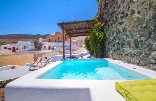 Finikia Casa | Anatoli Cave House-by Thireon