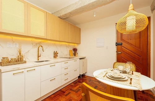 Central Zone Casa | Ancestral SampaSky: bathtub and view on the 19th