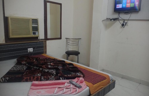 Paharganj Hotel | Anchal Guest House