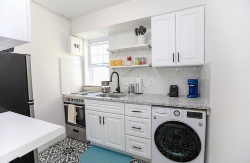 Cottage Line Apartamento | Anchor Breeze | Sojourn | Steps to the Beach