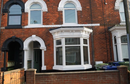 Cleethorpes Cabaña | ANCHOR COTTAGE, pet friendly, with a garden in Cleethorpes