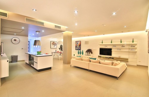 Beacon Hill Condominio | CASA ANCLA - FRENTE AL MAR DIRECTO - Estilo moderno y de lujo