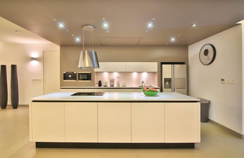 Beacon Hill Condominio | CASA ANCLA - FRENTE AL MAR DIRECTO - Estilo moderno y de lujo