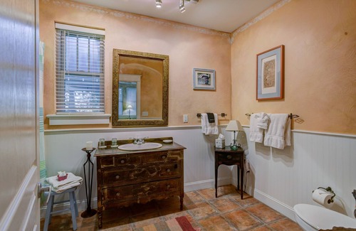 Wallaces New Smyrna Cama Y Desayuno | Anchor Inn NSB Bed & Breakfast
