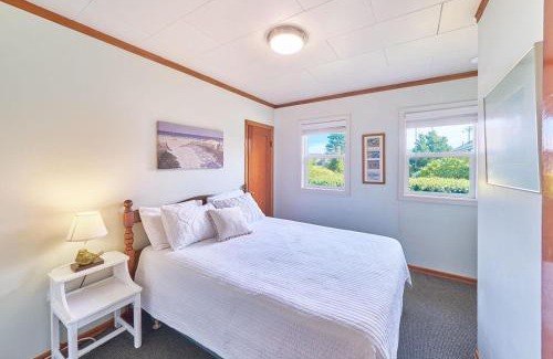 Long Beach Casa | Anchorage Cottages #6