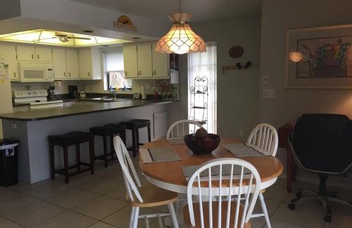 Mid Island Casa | Anchorage St. Pet-Friendly Vacation Home