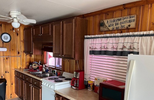 New Tazewell Alquiler De Eote | Anchored Oasis Floating house on Norris Lake.