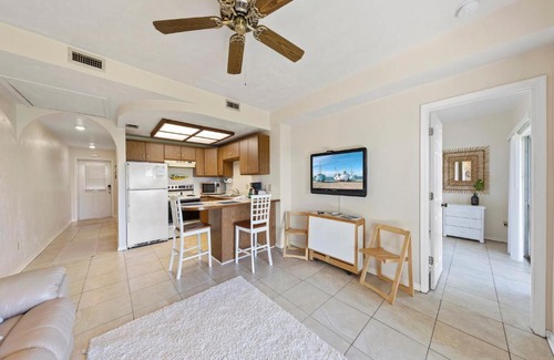 Mid Island Casa | Anchors Away A, 1 Bedroom, Ground Floor, Bay Views