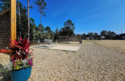 Salem Alquiler De RV | Anchors Out RV Campground - Gulf Fishing in Keaton Beach & Steinhatchee, FL.