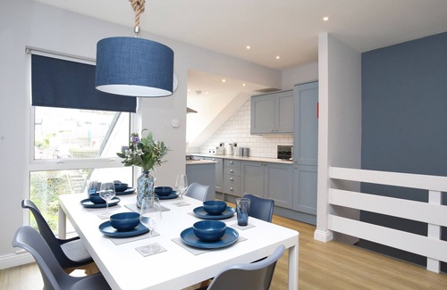 Y Felinheli Cabaña | ANCHORS REST, family friendly, country holiday cottage in Y Felinheli