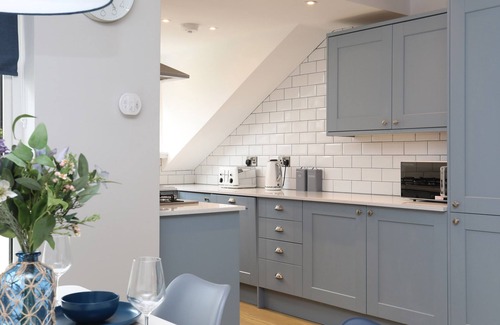 Y Felinheli Cabaña | ANCHORS REST, family friendly, country holiday cottage in Y Felinheli