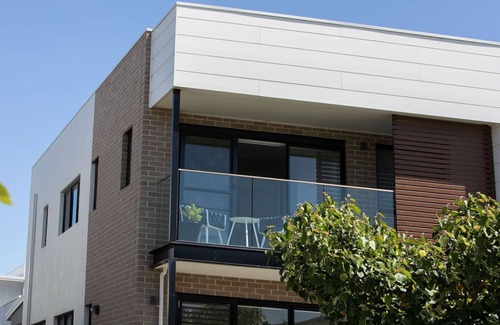 Shell Cove Casa | Anchor’s Rest - Modern and fresh family escape close to marina, cafes, restaurants and beaches