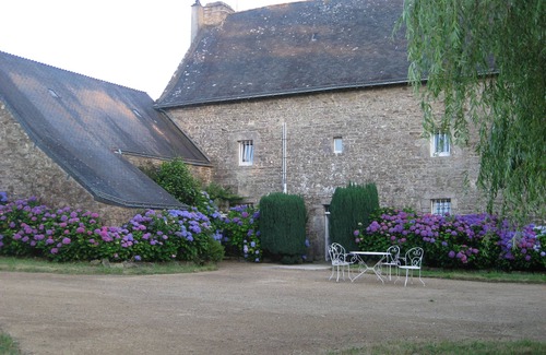 Tredion Casa | Ancien Prieuré Paysagé Centre Village de Campagne