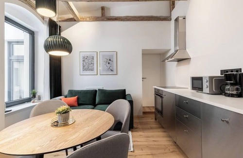 Weissensee Apartamento | Ancient 33sqm 2room maisonette apt. Near center.