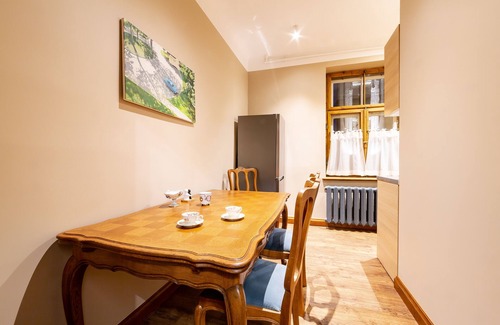 Maskavas Forstate Apartamento | Ancient Storie's AP 65sqm Renovated Free parking