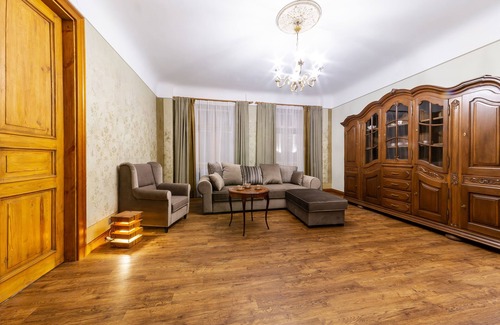 Maskavas Forstate Apartamento | Ancient Storie's AP 65sqm Renovated Free parking