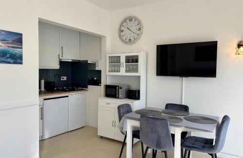 Sint-Idesbald Apartamento | Ancona 0102