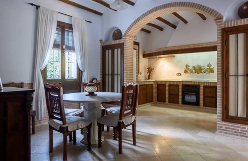 Écija Villa | ★Villa Andaluza con piscina, jardín y barbacoa★