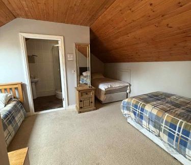 Monaghan Casa | Andante Guesthouse KENCARE LIMITED