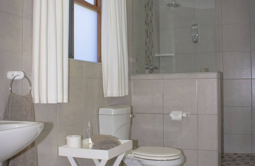 Storms River Cama Y Desayuno | Andelomi Nature's Rest
