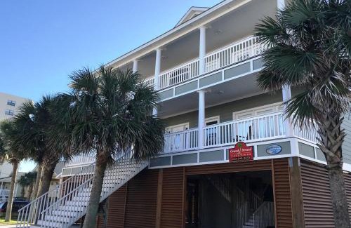 Cherry Grove Beach Casa | Anderson Cottage Oceanfront Beach House with Pool in Cherry Grove