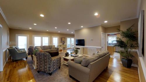 Cherry Grove Beach Casa | Anderson Cottage Oceanfront Beach House with Pool in Cherry Grove