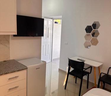 Sarande Hotel | Andi's GuestHouse