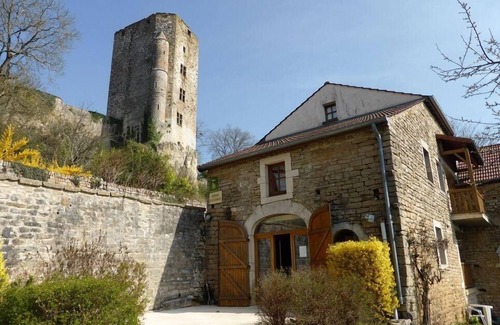 Chaudenay-le-Chateau Casa | Andrée-Casa-Familiar-Baño con bañera-Vista al campo