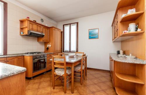 Marghera Apartamento | Andrea House With Parking