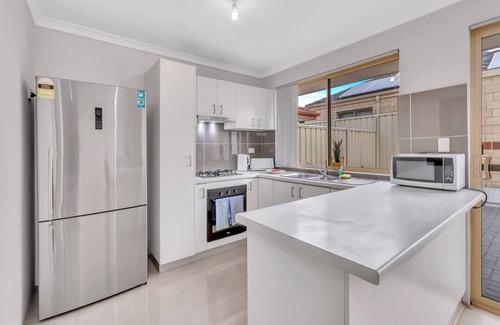 Queens Park Casa | Andrea Way Base Explore Perths Parks and Trails