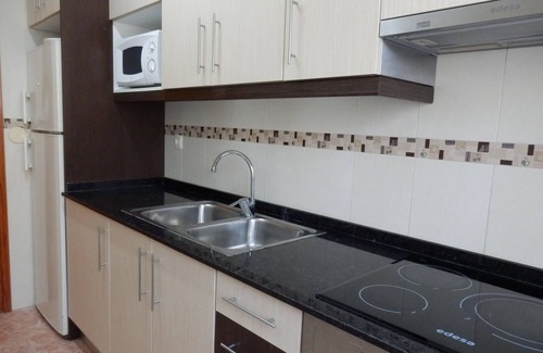 Costa Dorada Apartamento | Apartamento Andreu LLambrich , funcional y con aire acondicinado