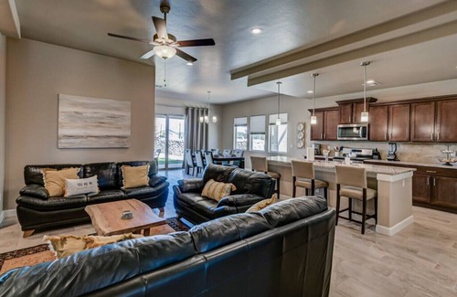 Las Cruces Casa | Andromeda · Desert Retreat Near Red Hawk Golf Course