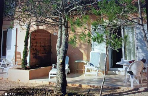 Massillargues-Attuech Casa | Anduze Gîte Les Pins au "Petit Clos des Cigales"