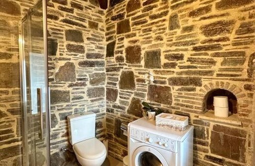 Okhthonia Casa | Anemi, A Boutique Studio