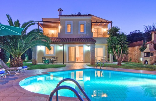 Gerani Villa | ANEMONI ( 3 bedroom villa with private pool )