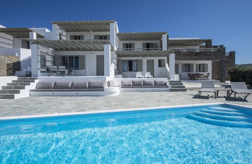 Parasporos Villa | retiro ANEMOS en Paros, con piscina, vistas al mar, cerca de playas de arena