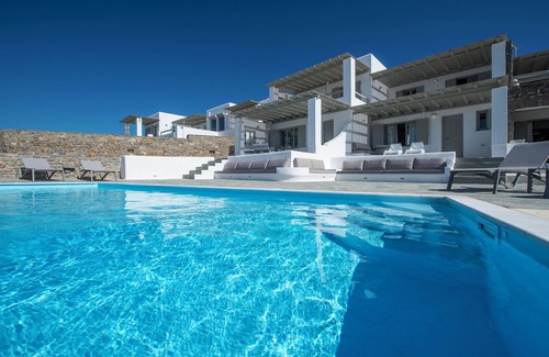 Parasporos Villa | retiro ANEMOS en Paros, con piscina, vistas al mar, cerca de playas de arena