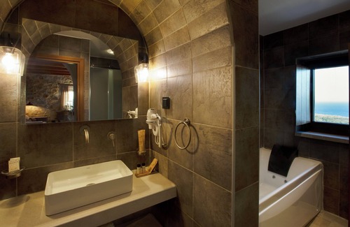 Omales Hotel | Anemos Suites Mani