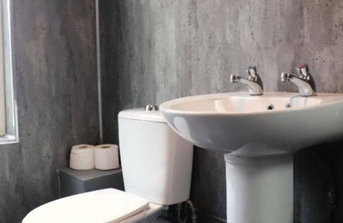 Everton Apartamento | Anfield View - Room 4 - Twin
