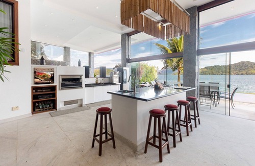 Itanema Villa | Ang006 - Magnífica casa frente al mar en Angra