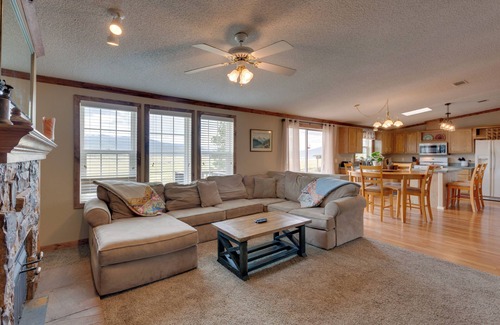 Angel Fire Casa | Angel Fire Home: Sangre de Cristo Mountains View!