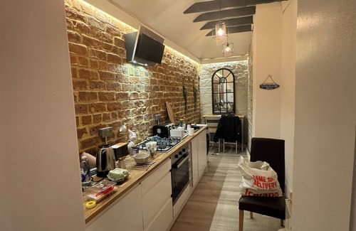 North West Cabaña | Angel Mews - Westend Glasgow Uni Cottage