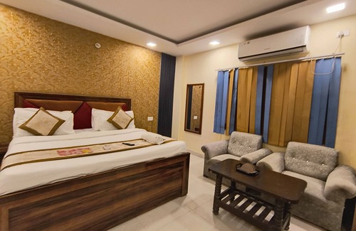 Kaushambi Hotel | Angel Pink Residency