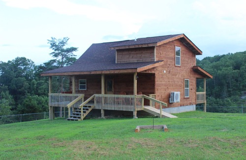 Beattyville Casa | Angel's Retreat: NEW Cabin close to Red River Gorge Area
