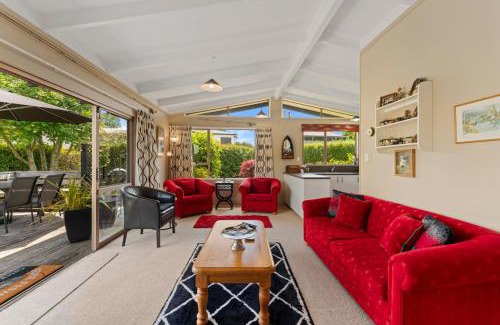 Kinloch Casa | Angela Close to the Lake - Kinloch