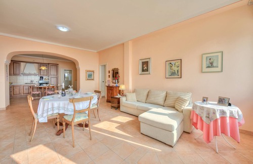 Cecina Casa | Angela -Terrace & beautiful View lake, Toscolano Maderno, Italy