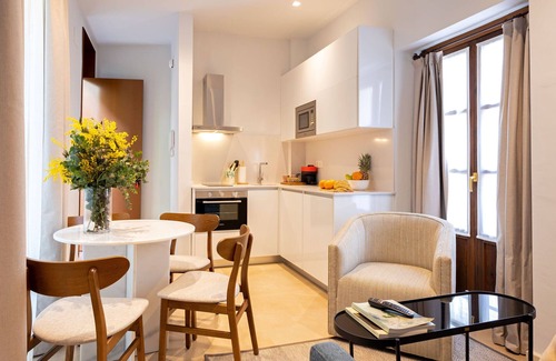 Santa Cruz Complejo | Angeles 6- Giralda Luxury by Valcambre